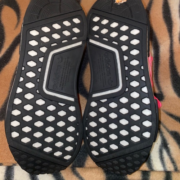 Pink Adidas - Picture 3 of 3